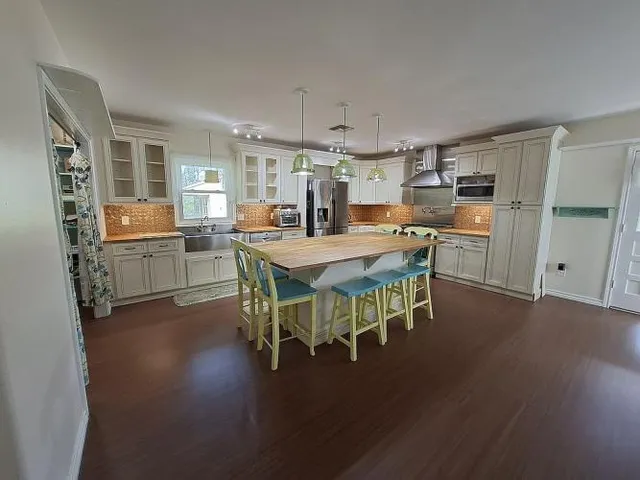 $535,000 | 14025 Oak Lane, Needville, TX 77461