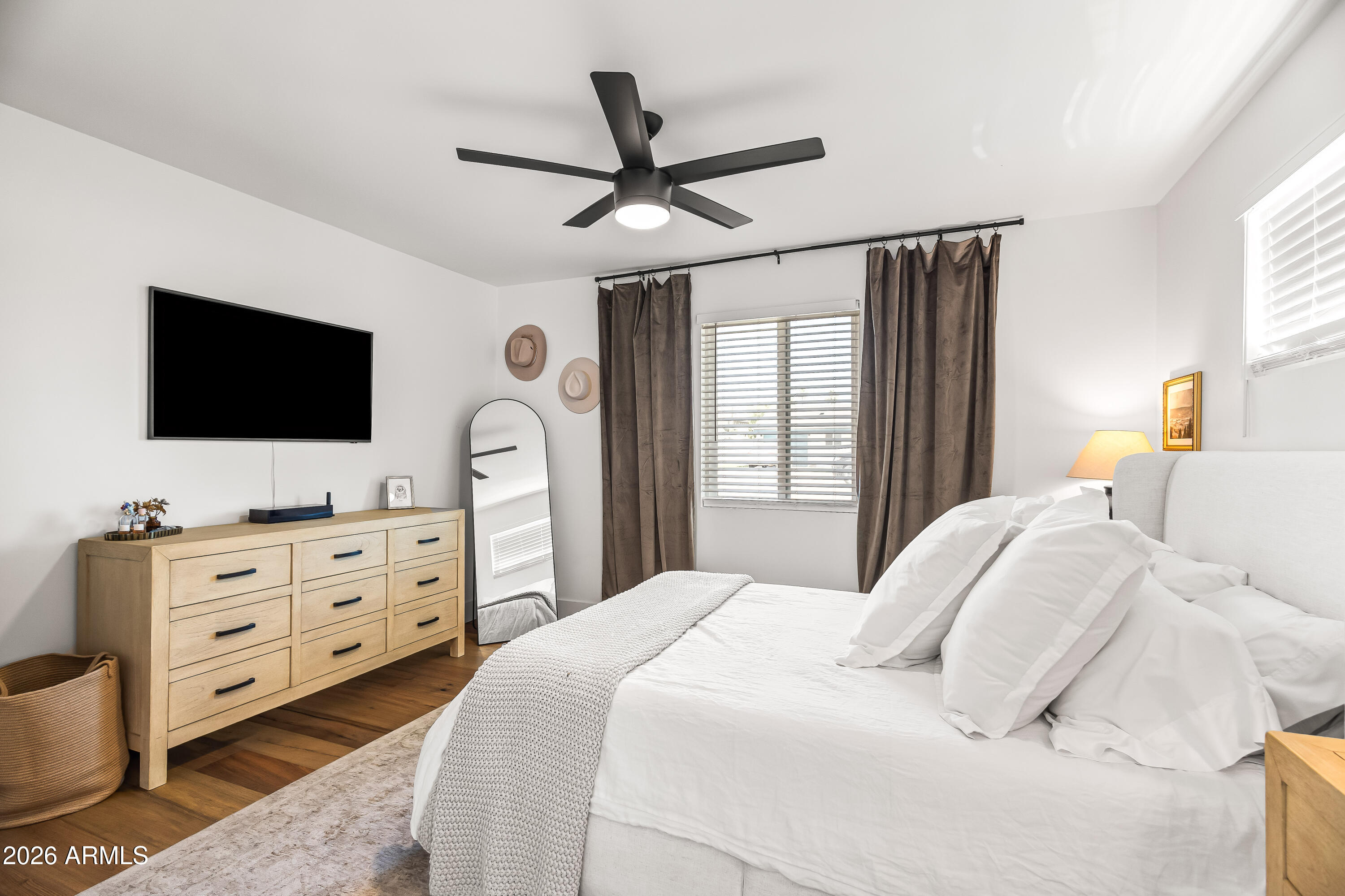901 East Berridge Lane Phoenix, AZ 85014 - Photo 12 of 24