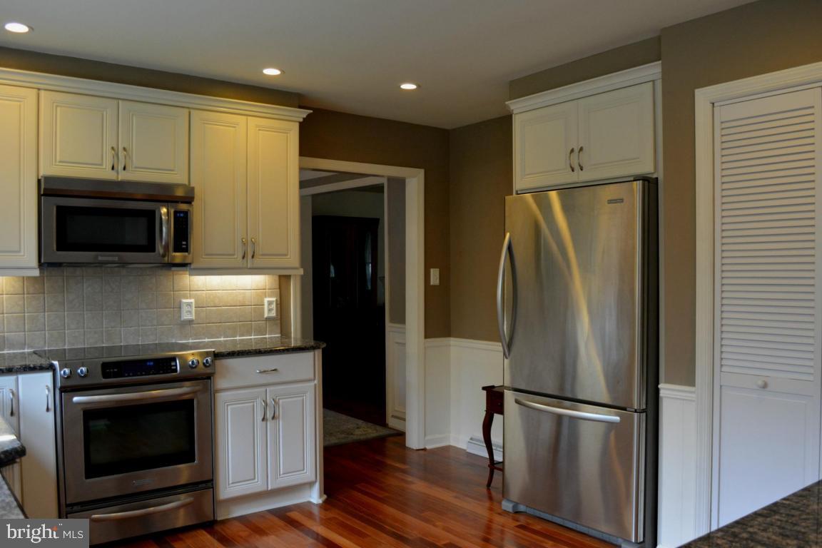 295 Rhoda Drive Lancaster, PA 17601 - Photo 3 of 33 Gallery Image 3