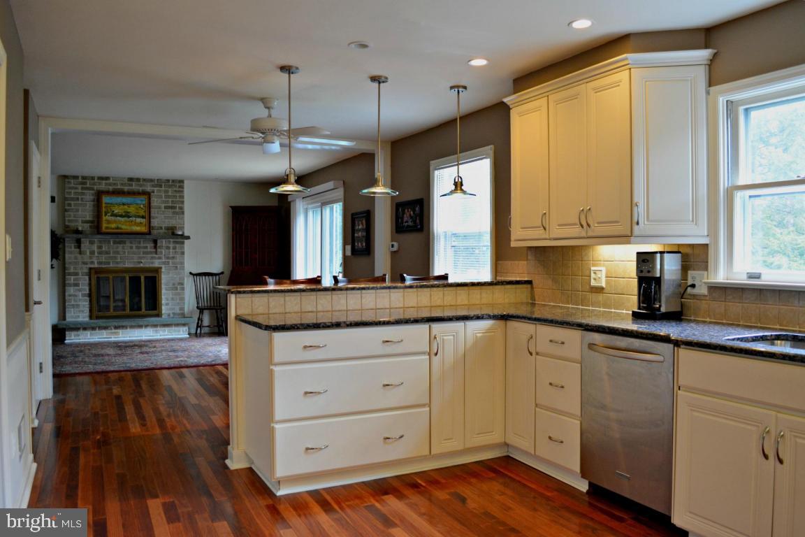295 Rhoda Drive Lancaster, PA 17601 - Photo 6 of 33 Gallery Image 6