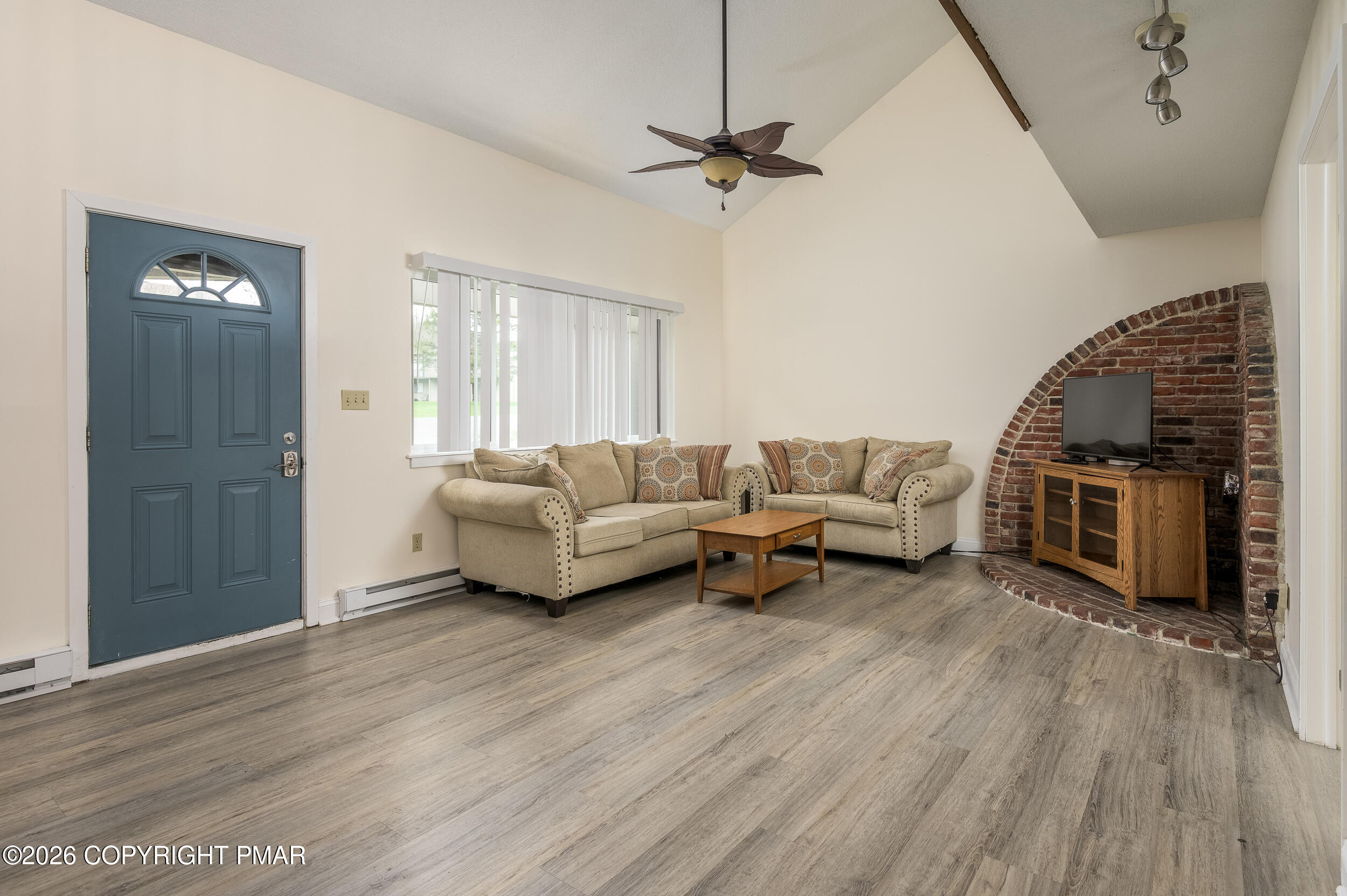 145 Ridge Drive Tannersville, PA 18372 - Photo 14 of 29 014-145ridge-mbertsch