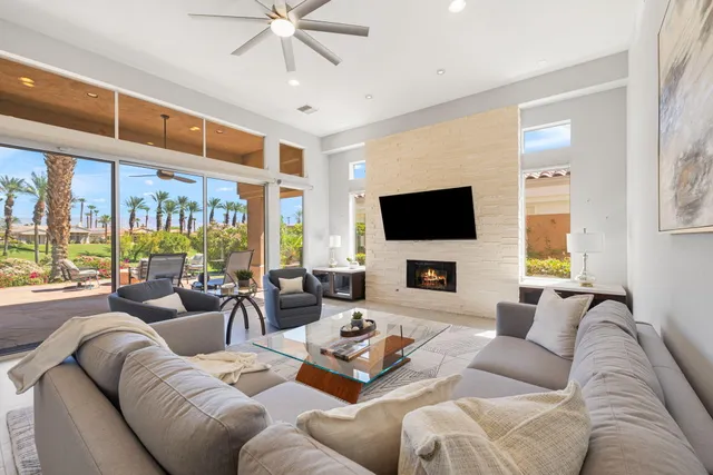 $2,095,000 | 461 White Horse Trail, Palm Desert, CA 92211