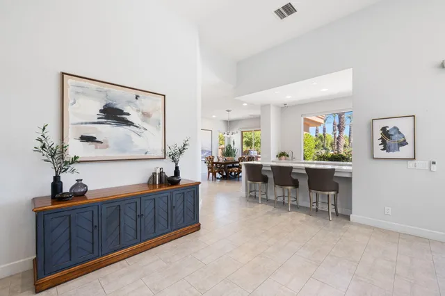 $2,095,000 | 461 White Horse Trail, Palm Desert, CA 92211