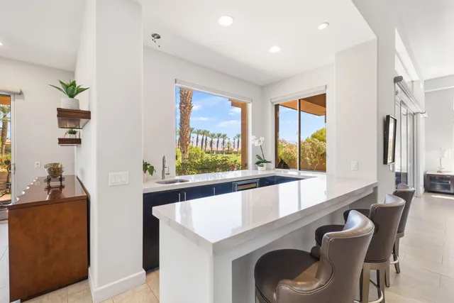 $2,095,000 | 461 White Horse Trail, Palm Desert, CA 92211