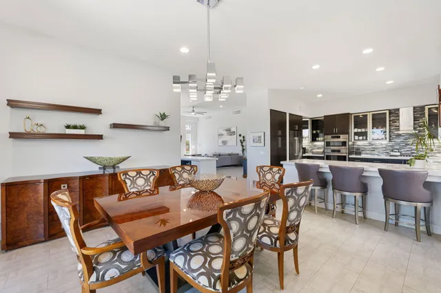 $2,095,000 | 461 White Horse Trail, Palm Desert, CA 92211