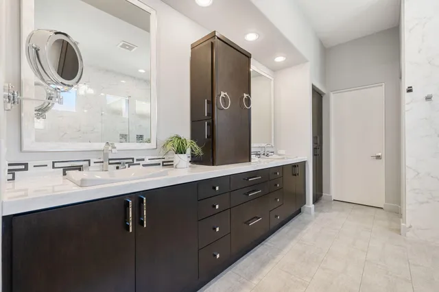 $2,095,000 | 461 White Horse Trail, Palm Desert, CA 92211