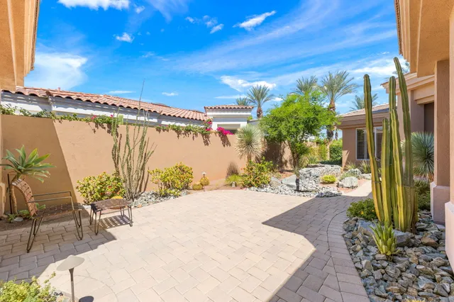 $2,095,000 | 461 White Horse Trail, Palm Desert, CA 92211