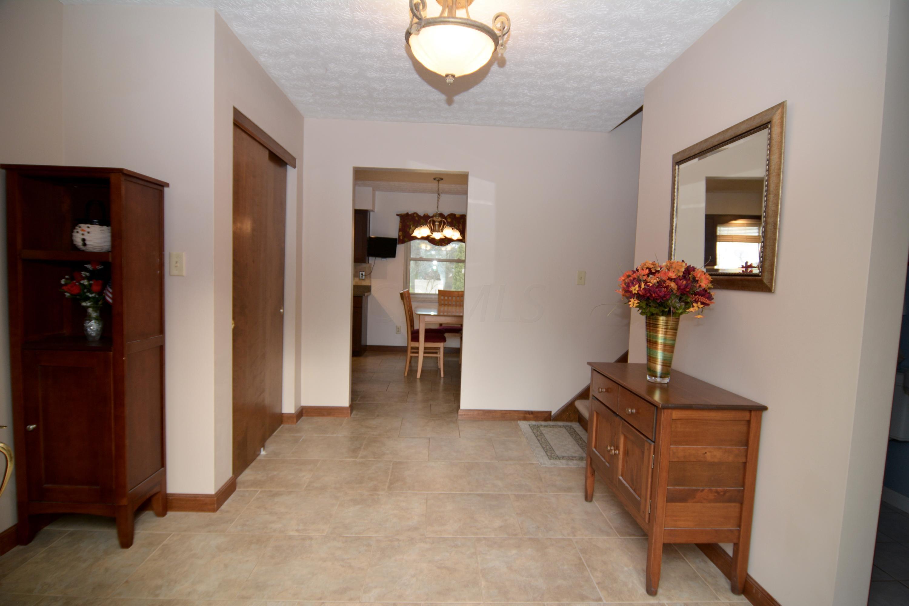 7834 Strathmoore Road Dublin, OH 43016 - Photo 6 of 50 Gallery Image 6