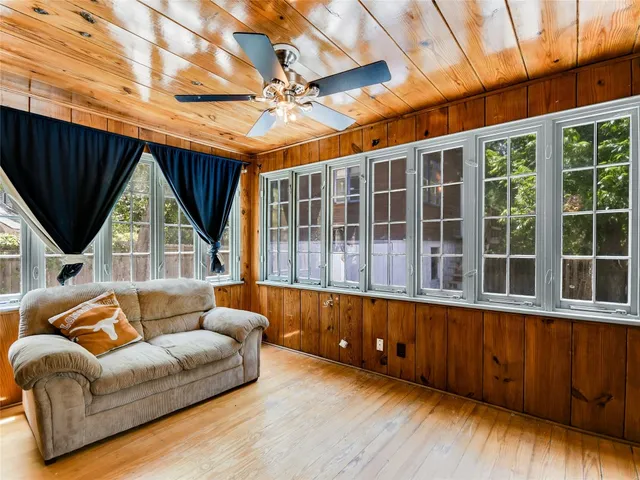 $7,500 | 2304 Longview Street, Austin, TX 78705