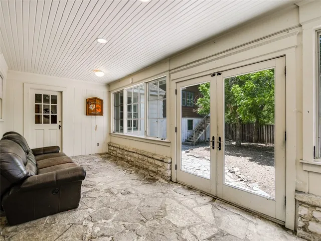 $7,500 | 2304 Longview Street, Austin, TX 78705