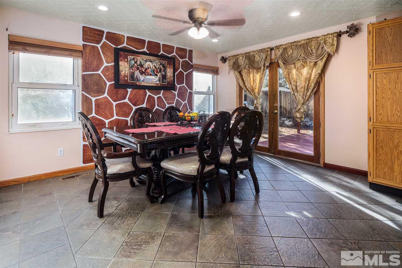 8479 Piper Place Reno, NV 89506 - Photo 6 of 22 Photo 6