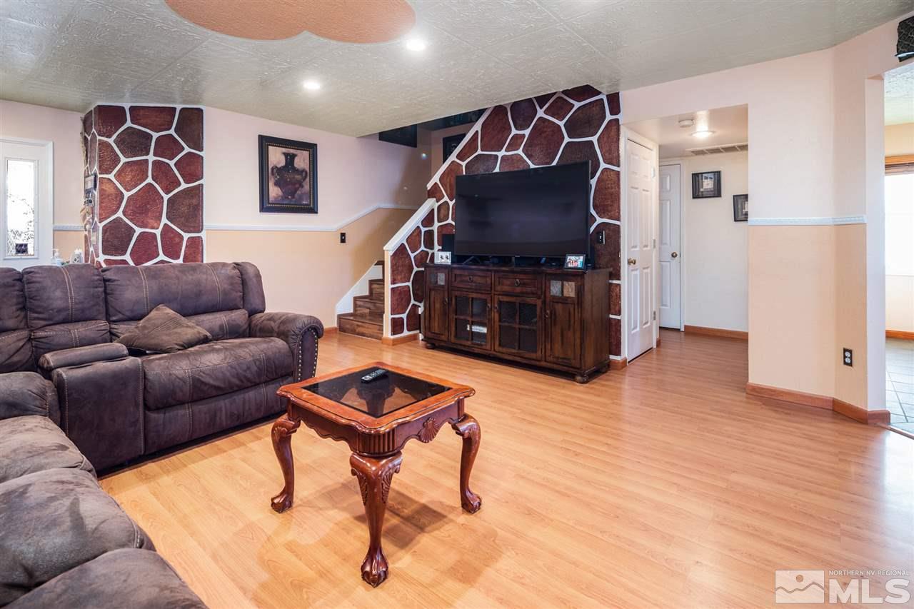 8479 Piper Place Reno, NV 89506 - Photo 7 of 22 Photo 7