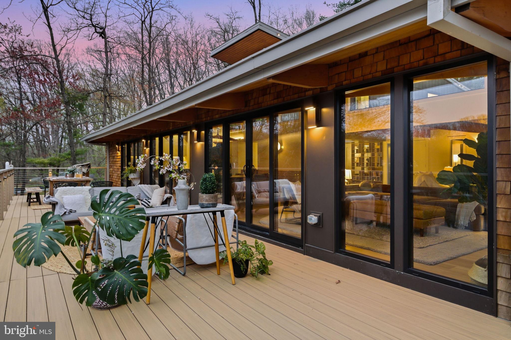11216 South Shore Road Reston, VA 20190 - Photo 31 of 82