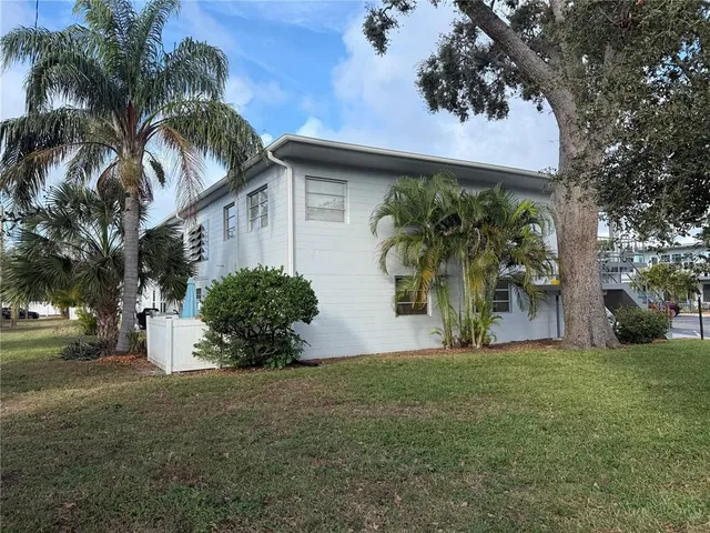 $106,900 | 4295 58th Way North, Unit 1606, Kenneth City, FL 33709