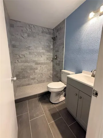 $106,900 | 4295 58th Way North, Unit 1606, Kenneth City, FL 33709