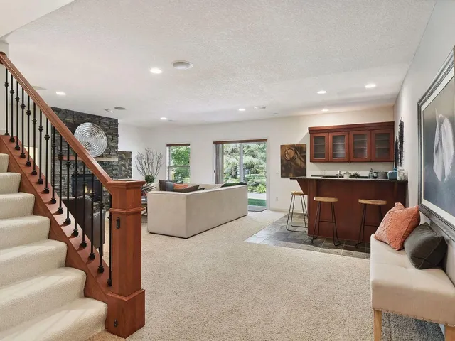 $6,995 | 6484 Ivy Way, Edina, MN 55436