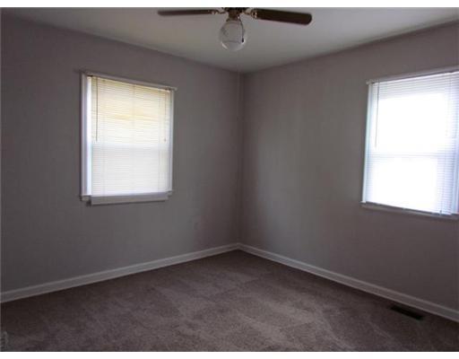 2561 Sunset Avenue Springfield, OH 45505 - Photo 8 of 12