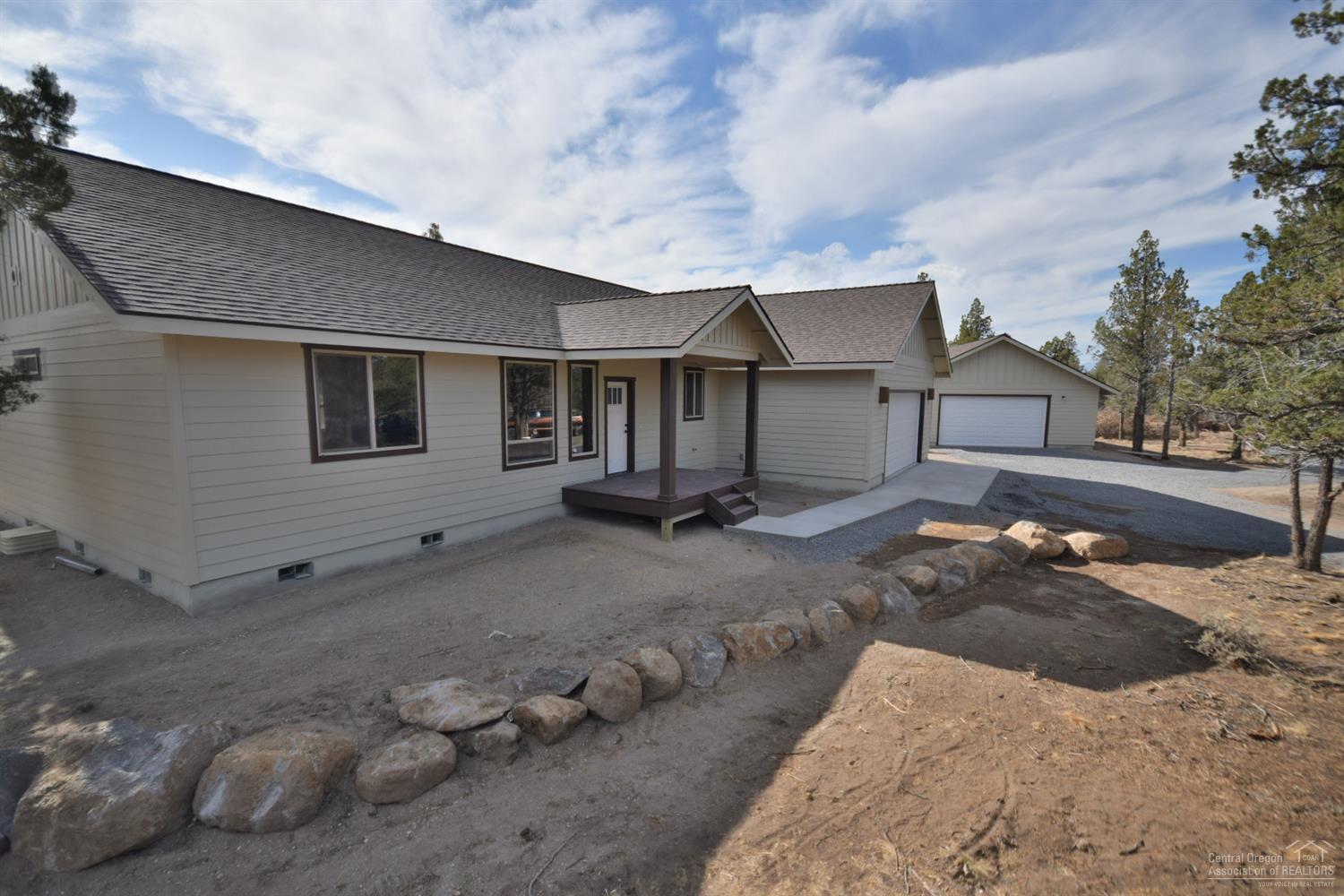 19654 Baker Road Bend, OR 97702 - Photo 13 of 16 Gallery Image 13