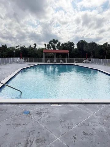 $2,150 | 7010 Northwest 186th Street, Unit 5201, Hialeah, FL 33015