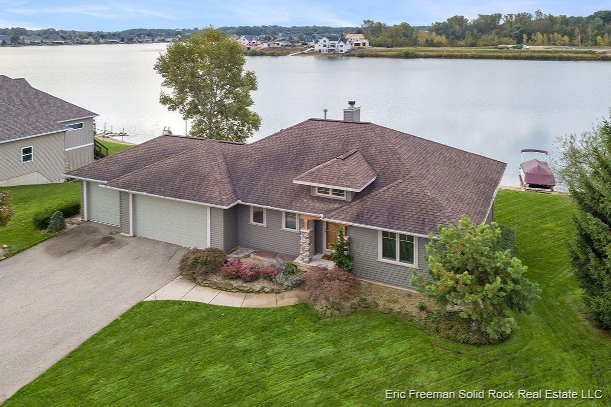 2662 Fillmore Street Jenison, MI 49428 - Photo 33 of 44 Zi-XmneA