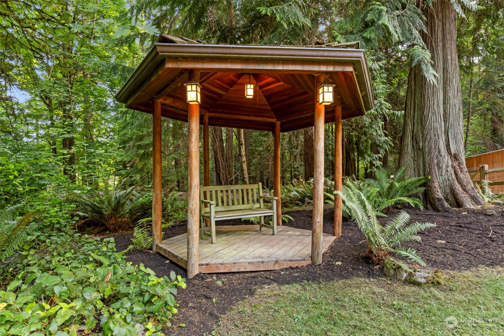 16440 Agate Point Road Northeast Bainbridge Island, WA 98110 - Photo 33 of 36 Gallery Image 33