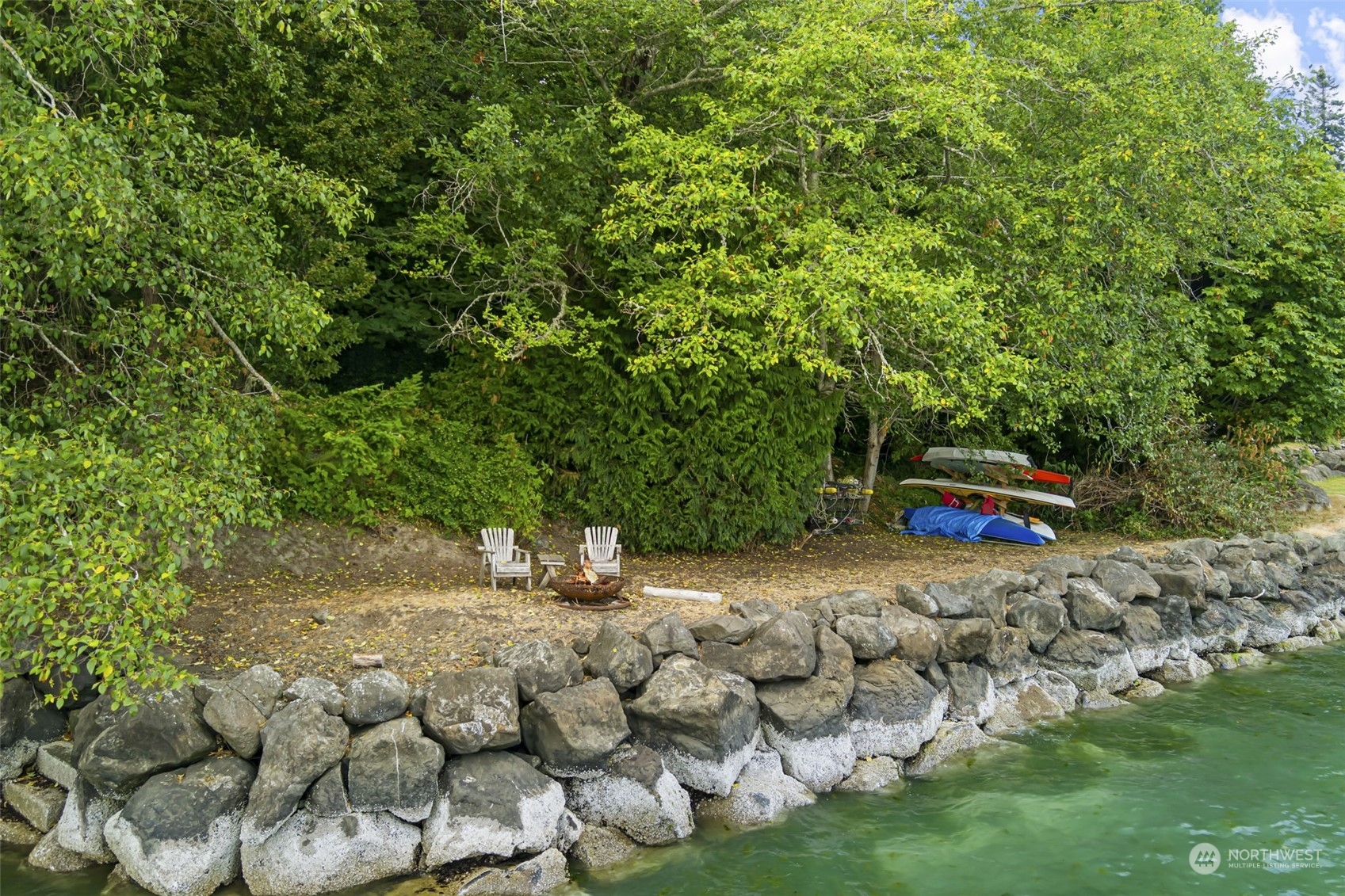 16440 Agate Point Road Northeast Bainbridge Island, WA 98110 - Photo 6 of 36 Gallery Image 6