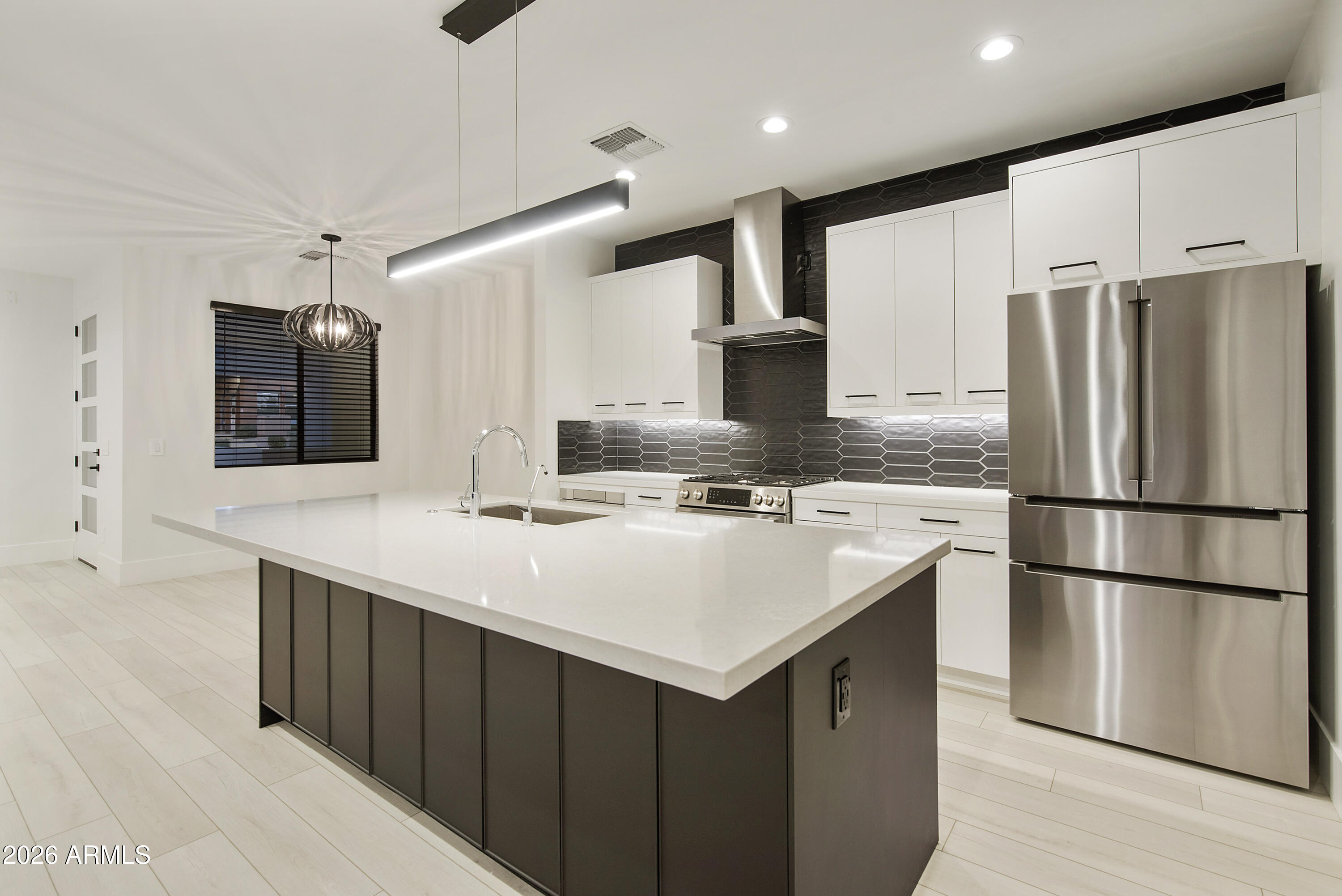 1611 East Lamar Road Phoenix, AZ 85016 - Photo 4 of 9 Unit A - Kitchen