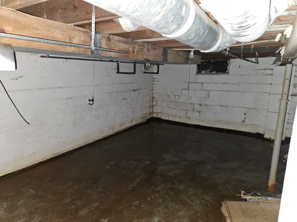 $39,900 | 621 North 7th Street, Herrin, IL 62948