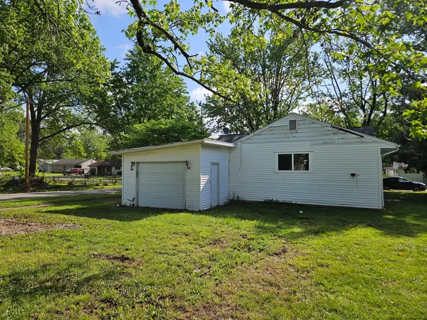 $39,900 | 621 North 7th Street, Herrin, IL 62948