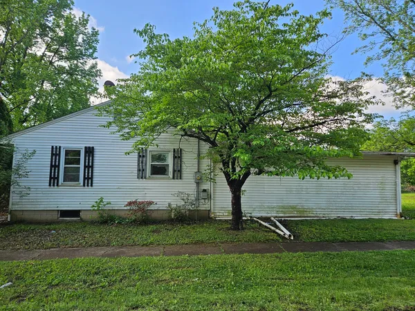 $39,900 | 621 North 7th Street, Herrin, IL 62948