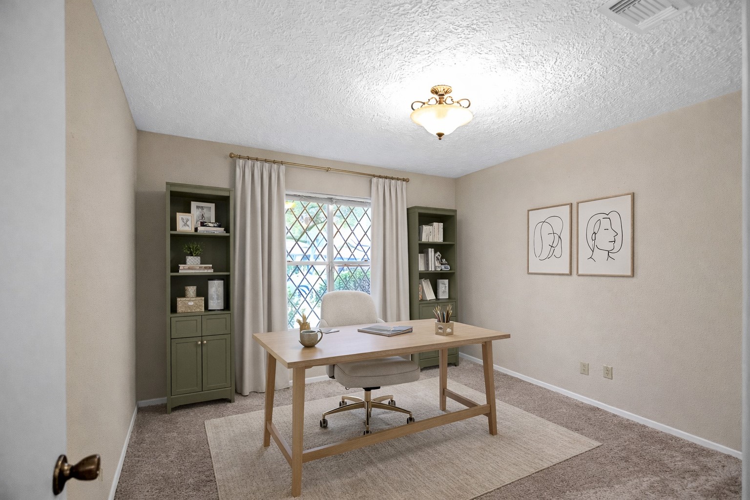 17323 Northchapel Street Spring, TX 77379 - Photo 19 of 37 Photo is digitally enhanced and virtually staged for visualization purposes only.