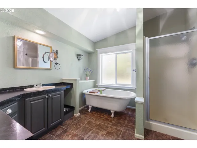 $624,999 | 99228 South Coos River Lane, Coos Bay, OR 97420