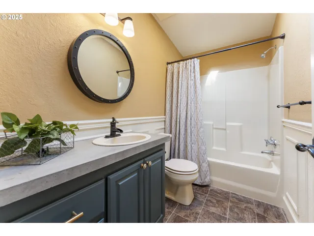 $624,999 | 99228 South Coos River Lane, Coos Bay, OR 97420