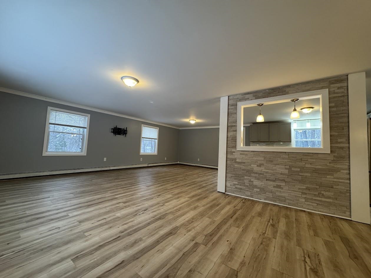 240 Leda Avenue Manchester, NH 03104 - Photo 12 of 39