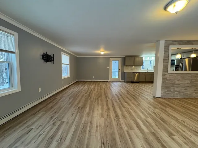 $4,000 | 240 Leda Avenue, Manchester, NH 03104