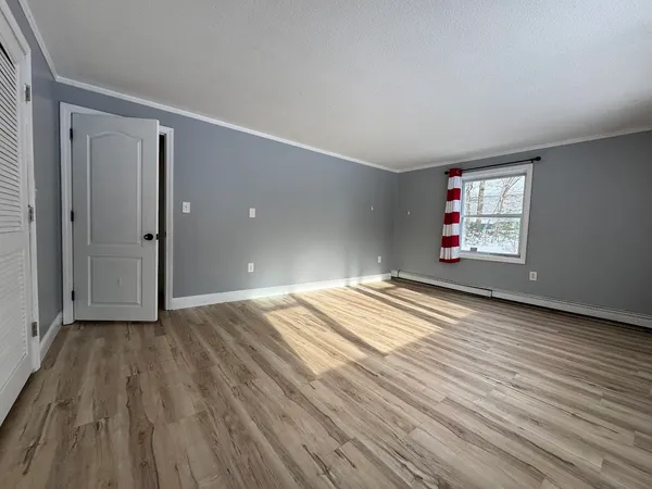 $4,000 | 240 Leda Avenue, Manchester, NH 03104