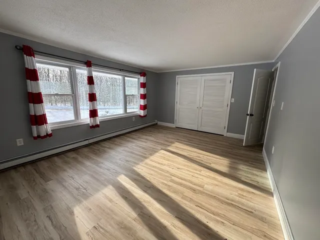 $4,000 | 240 Leda Avenue, Manchester, NH 03104