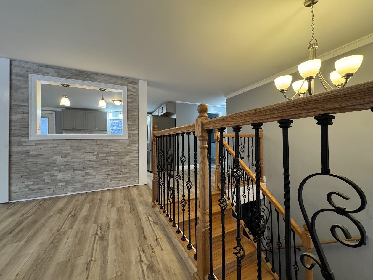 240 Leda Avenue Manchester, NH 03104 - Photo 7 of 39