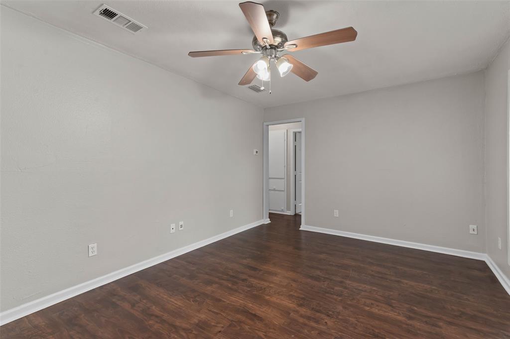 2103 Mercedes Road Denton, TX 76205 - Photo 4 of 22