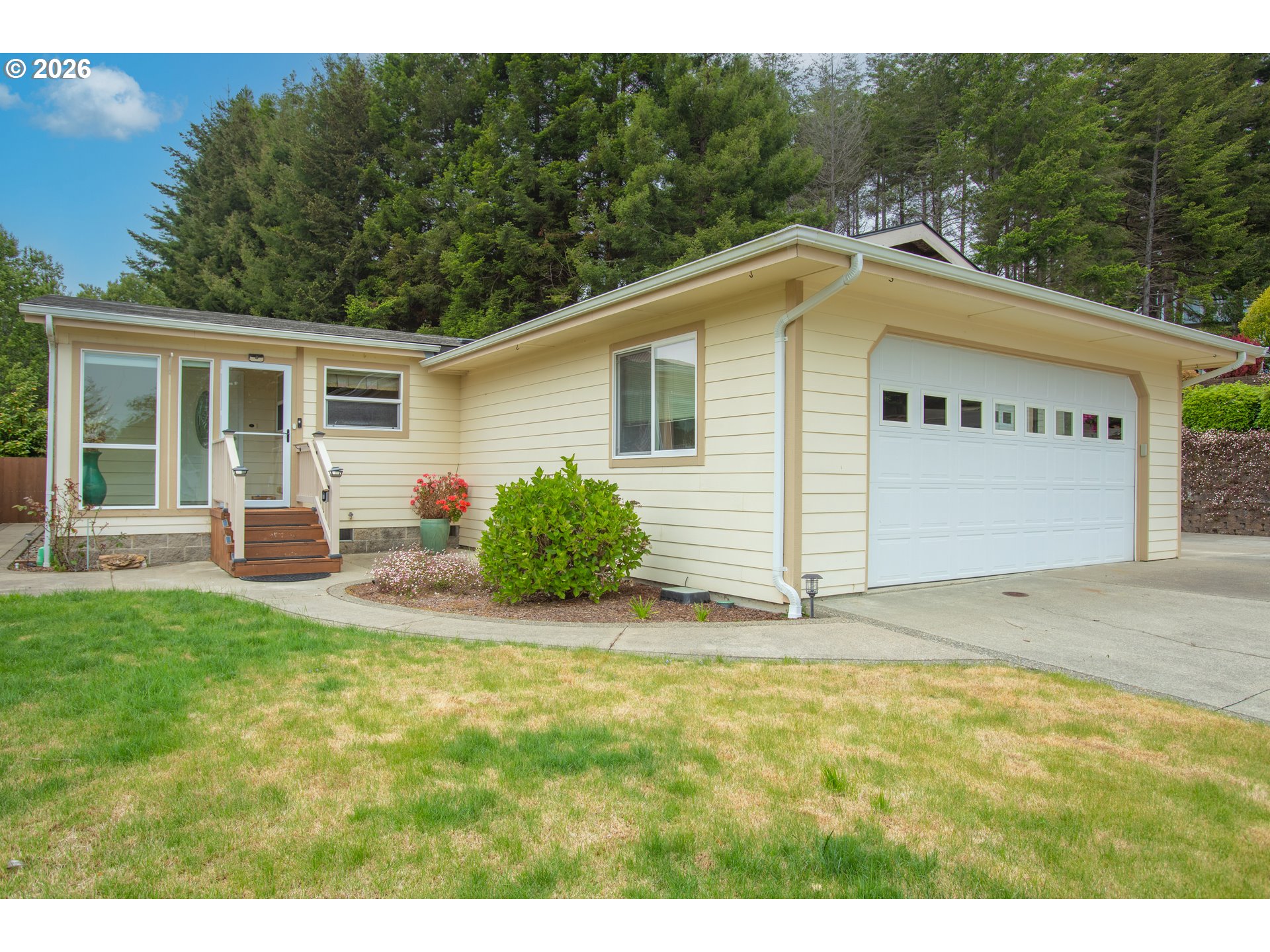 1710 Kristi Loop Lakeside, OR 97449 - Photo 4 of 48