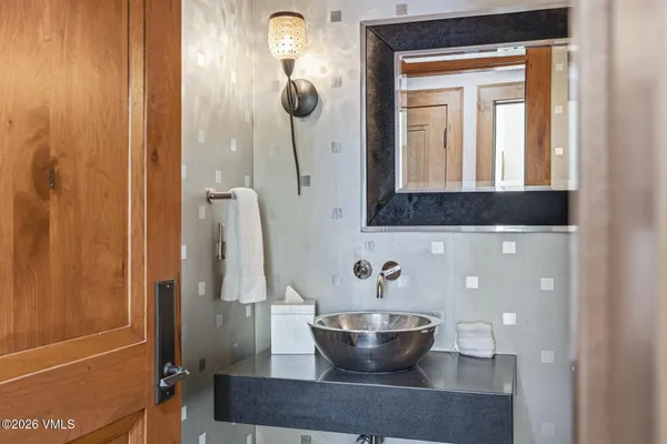 $5,795,000 | 335 Hummingbird Drive, Unit B304, Avon, CO 81620