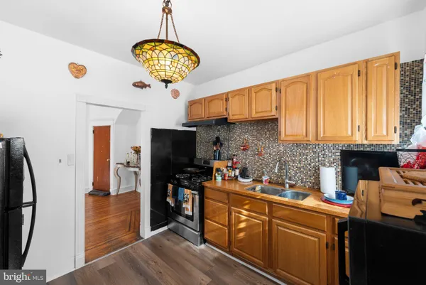 $195,000 | 854 Sanger Street, Philadelphia, PA 19124