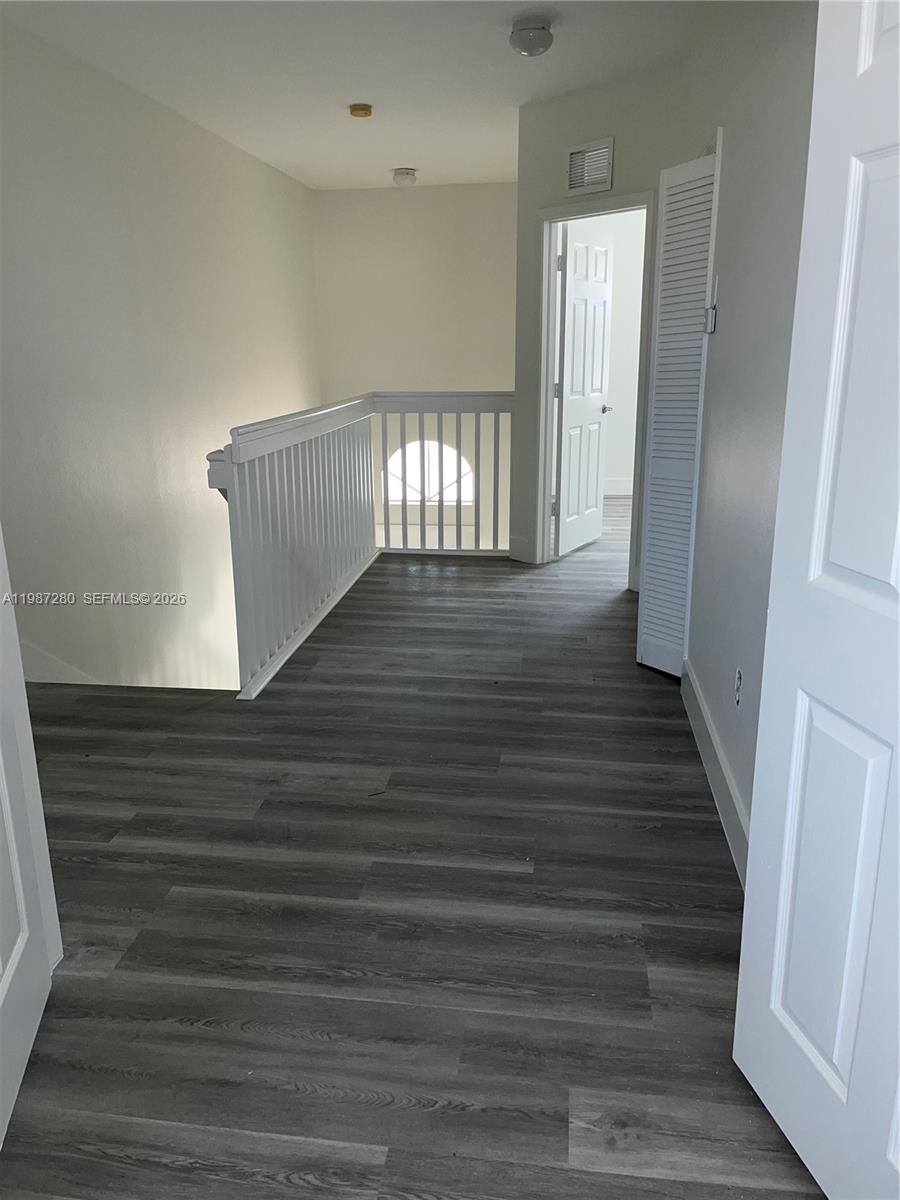 27501 Southwest 138th Avenue Homestead, FL 33032 - Photo 9 of 14