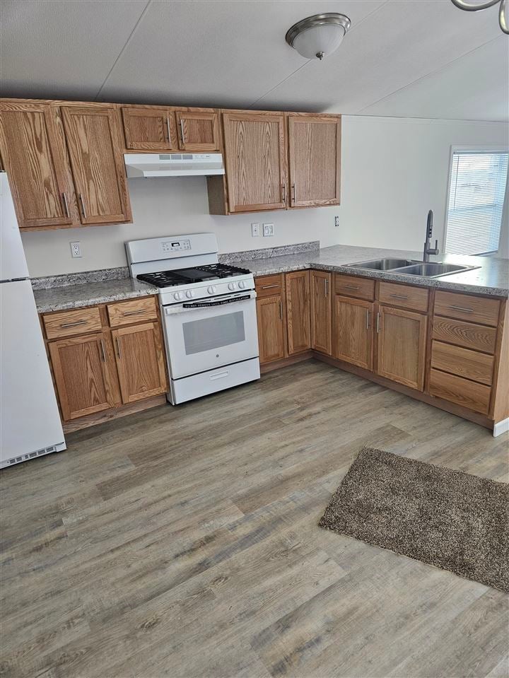 6676 32nd Avenue Shellsburg, IA 52332 - Photo 3 of 15 Gallery Image 3