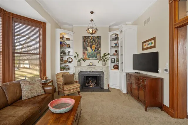 $749,900 | 2204 Ashland Avenue, St. Joseph, MO 64506