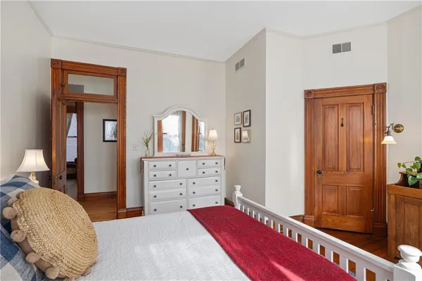 $749,900 | 2204 Ashland Avenue, St. Joseph, MO 64506