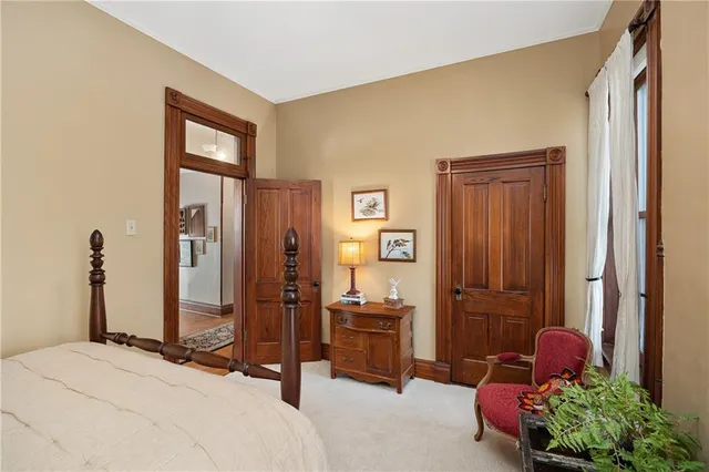 $749,900 | 2204 Ashland Avenue, St. Joseph, MO 64506