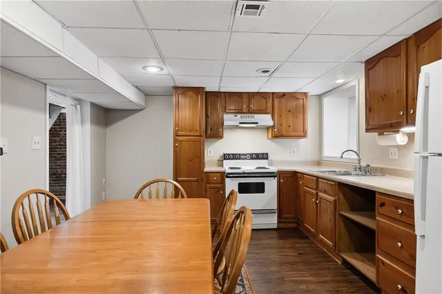 $749,900 | 2204 Ashland Avenue, St. Joseph, MO 64506