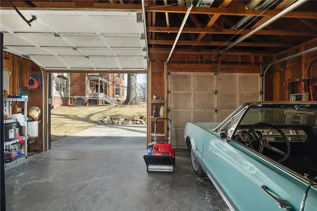 $749,900 | 2204 Ashland Avenue, St. Joseph, MO 64506