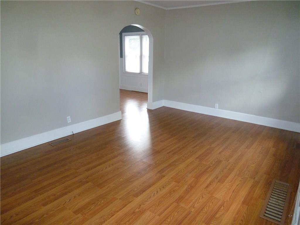 207 Vine Street Chesterfield, IN 46017 - Photo 7 of 27